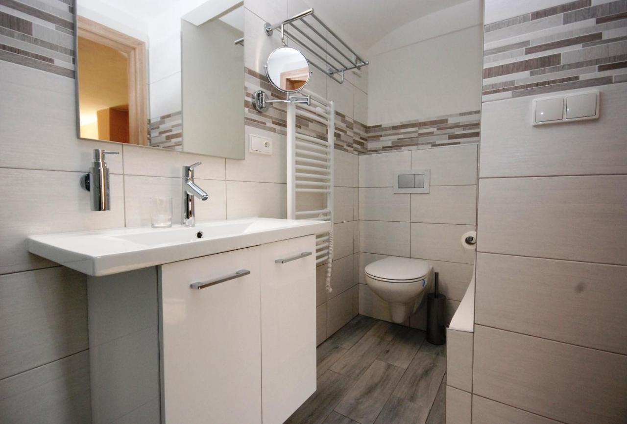 Apartman Mh Břeclav Buitenkant foto