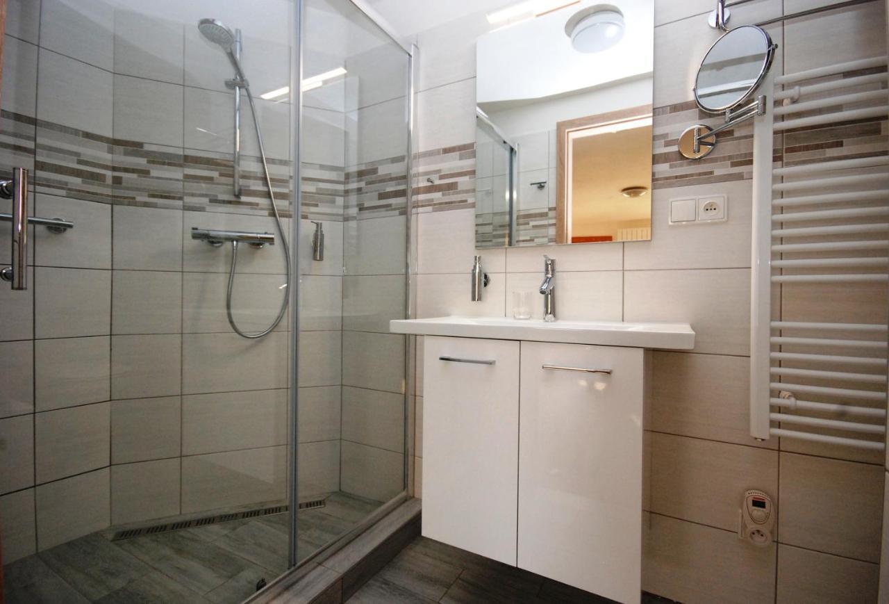 Apartman Mh Břeclav Buitenkant foto