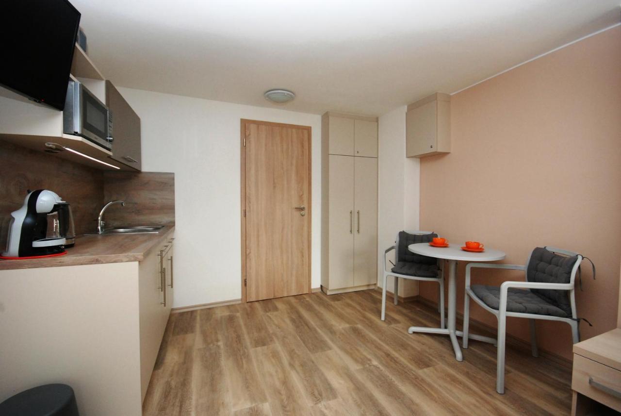 Apartman Mh Břeclav Buitenkant foto